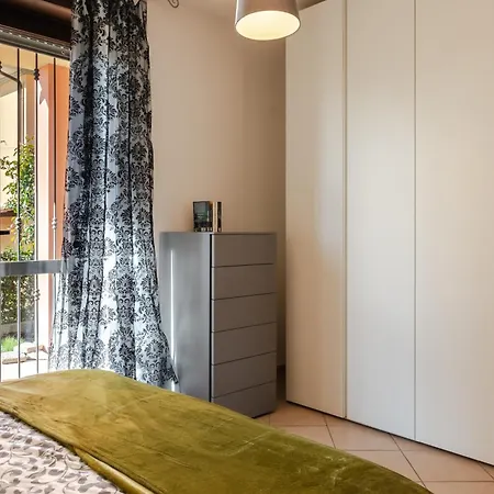 Arezzo Equestrian Centre-apt W/ Private Parking!