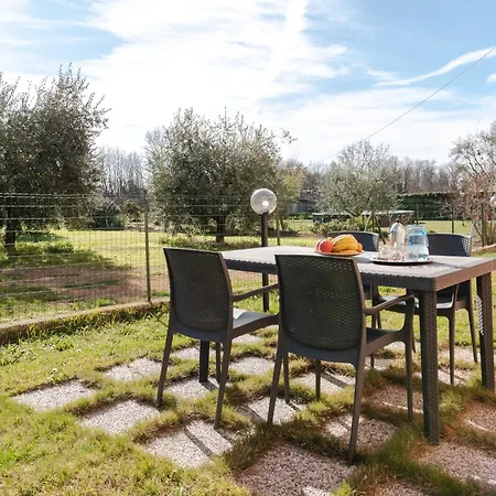Arezzo Equestrian Centre-apt W/ Private Parking! Lägenhet *